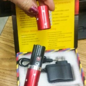 Kentucky tactical Accessories - New Faux Lipstick Flashlight self defense tool Kentucky tactical Accessories - New Faux Lipstick Flashlight self defense tool