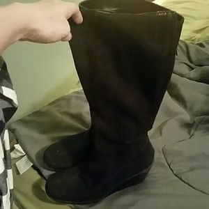 Suede fabric black boots
