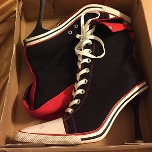 Steve Madden jumpp black fabric boot heels size 10