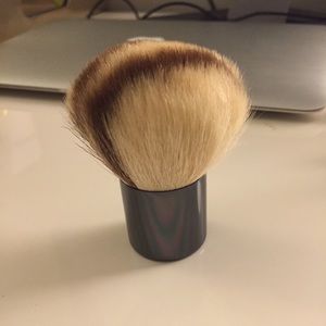 Chantecaille kabuki brush