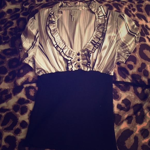 Shiny shirt sleeves striped shirt for the office - Picture 1 of 2