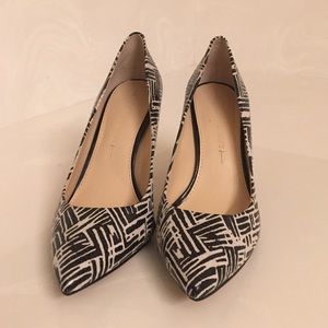 NWOT Banana Republic Ninah pumps size 6