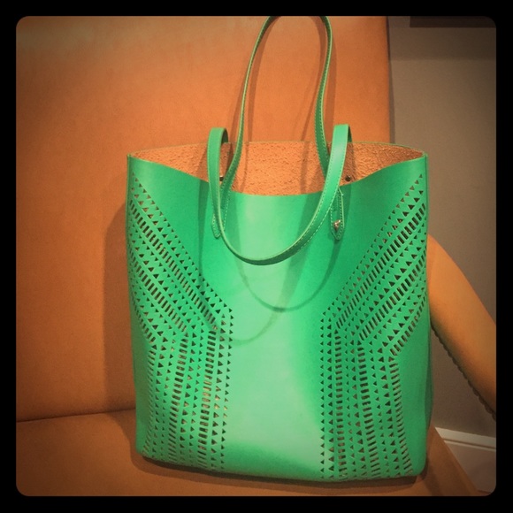 Stella and Dot Filmore Tote