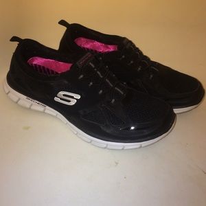 EUC Skechers Flex Memory Foam Shoes size 9.5
