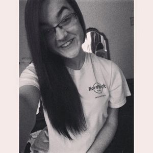 Meet your Posher, Olivia