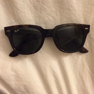 Ray-Ban Sunglasses