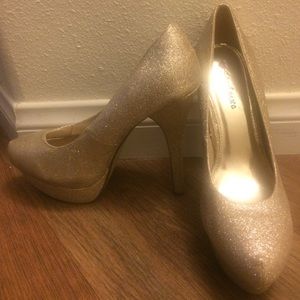 Glittery gold heels
