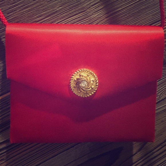 Red Cross Body Purse - Picture 1 of 4