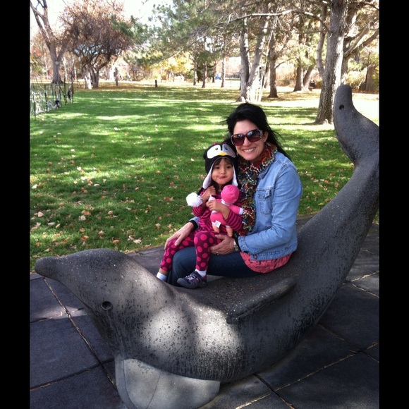 Meet your Posher, Denise - Picture 2 of 2