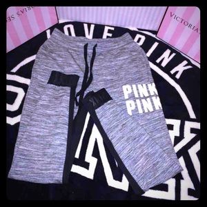 Sold !!Pink NWT collegiate skinny pants