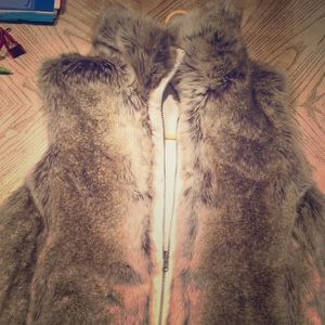 Fur vest
