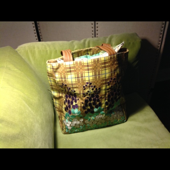 Canvas with flower embroidery....plaid background