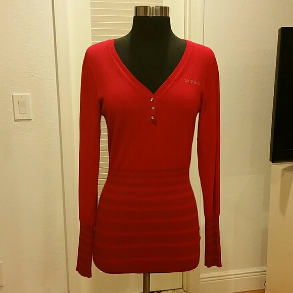 BEBE RED V-NECK SPARKLY SWEATER SIZE L