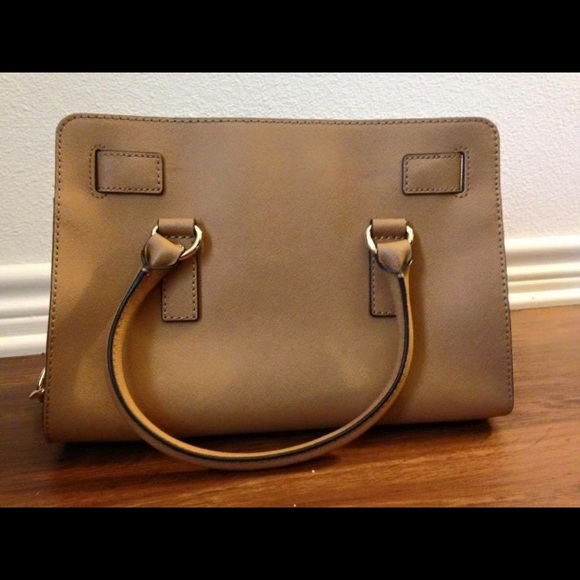 Michael kors purse - Picture 3 of 4