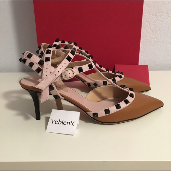 VALENTINO
New Rockstud T-strap Brown Pumps - Picture 3 of 4