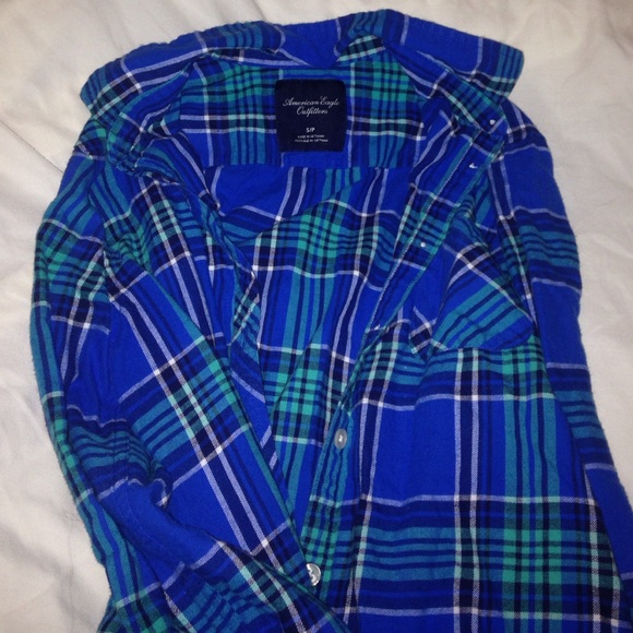 American eagle blue/white/black button down