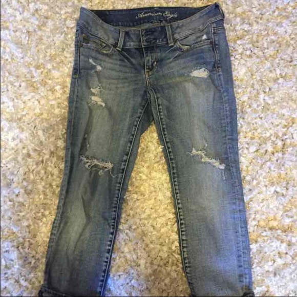 AE distressed capris - Picture 2 of 3