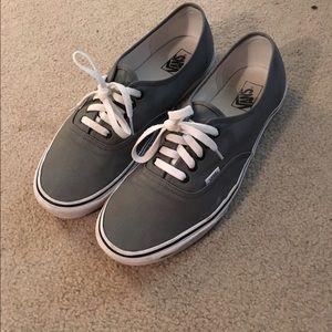 VansOff The Wall Men's Grey Canvas Shoes