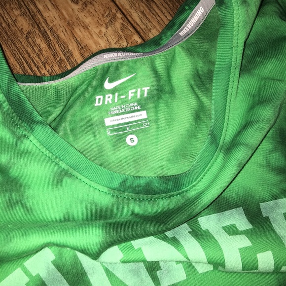 Nike Running T-Shirt - Picture 2 of 2