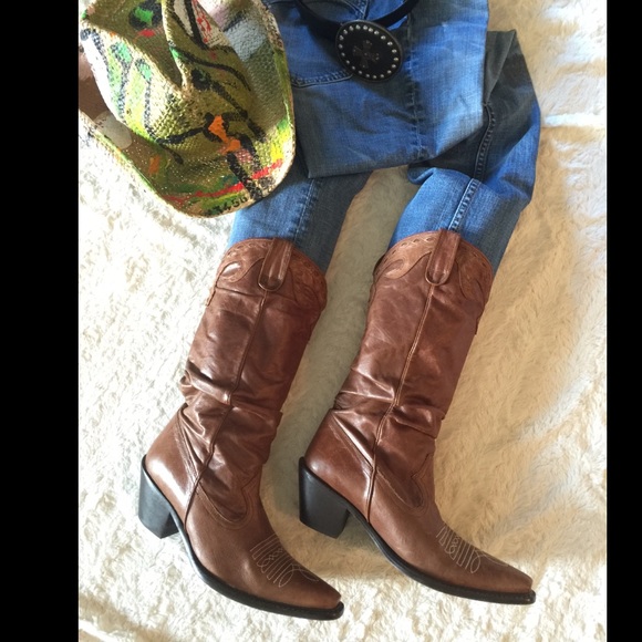 Steve Madden Brown cowboy boots