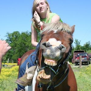 Meet your Posher, Alyssa