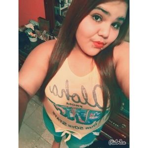 Meet your Posher, Nadiaa