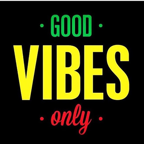 Meet your Posher, Adriana - Picture 3 of 4