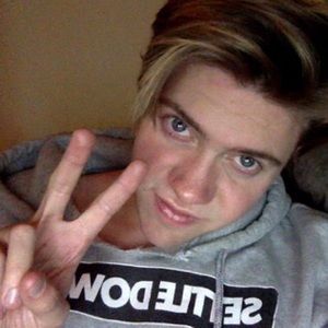 Meet your Posher, Lee