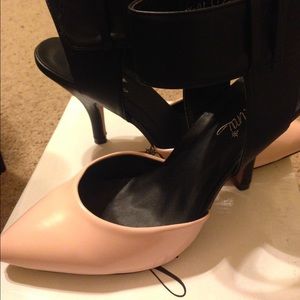 Mimi pumps they are size 7 but fit like a 6.5