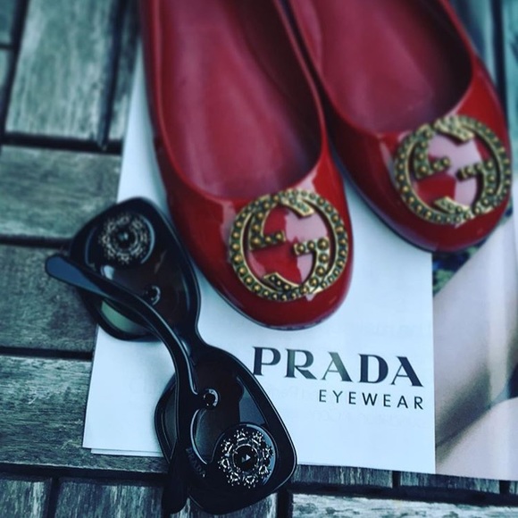 Meet your posher ❌❌❌NO TRADES❌❌❌ - Picture 4 of 7