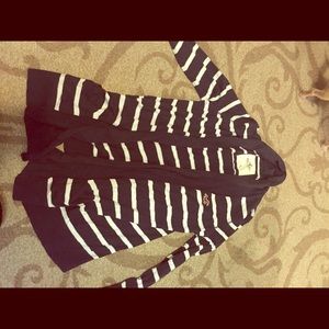 Hollister sweater. Price drop ships today