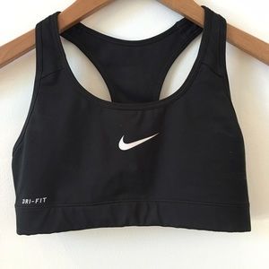 Nike classic black sports bra
