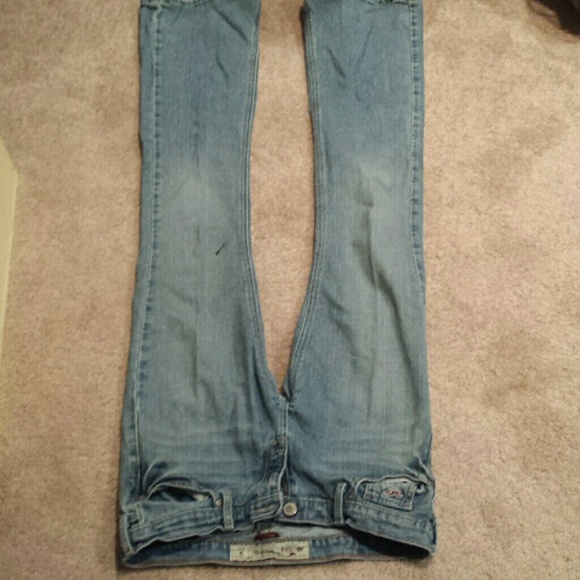 HOLLISTER.   Jeans