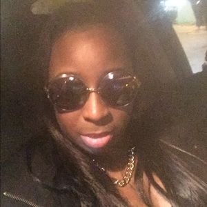 Meet your Posher, Melvina