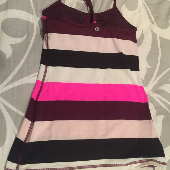 Lululemon power Y tank - Picture 2 of 3