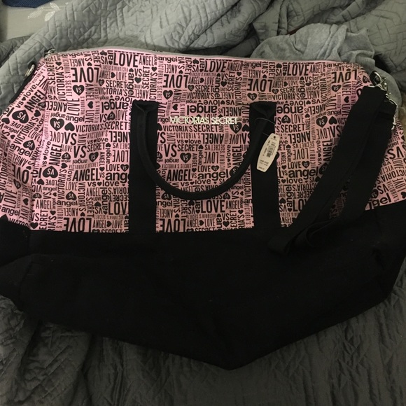NWT Victoria's Secret duffle travel bag!
