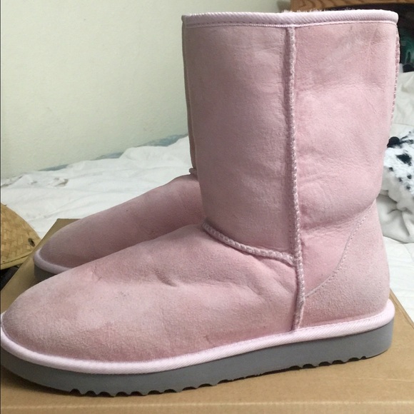 UGG Shoes - 💞Pink UGG boots! Like new only wore once!💞