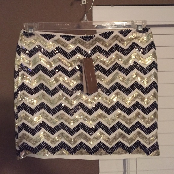 Never worn Francesca's skirt