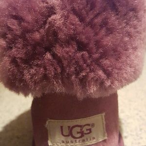 Size 6 uggs like new authentic