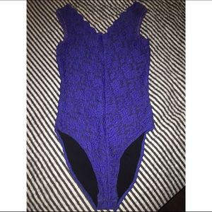 Lace v-neck bodysuit