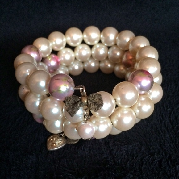 Betsey Johnson pearl bracelet spiral bangle