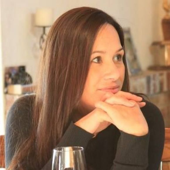 Meet your Posher, Sina - Picture 2 of 2