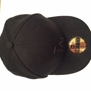 Black on Black 59FIFTY fitted Los Angeles Dodgers