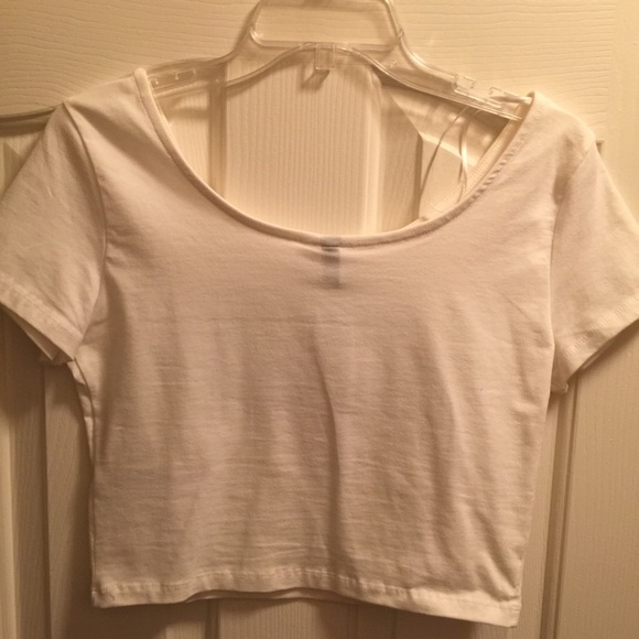 White crop top! - Picture 2 of 3