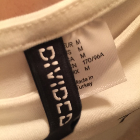 White crop top! - Picture 3 of 3