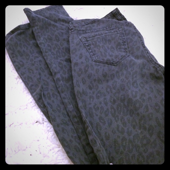 Patterned skinny jeans