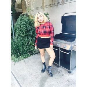 ❌❌‼️SOLD‼️❌❌Plaid crop sweater.