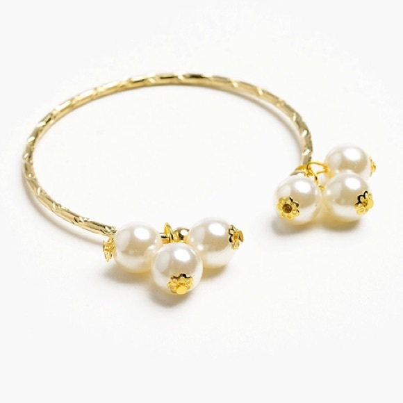 Fashion Bracelet 🟢