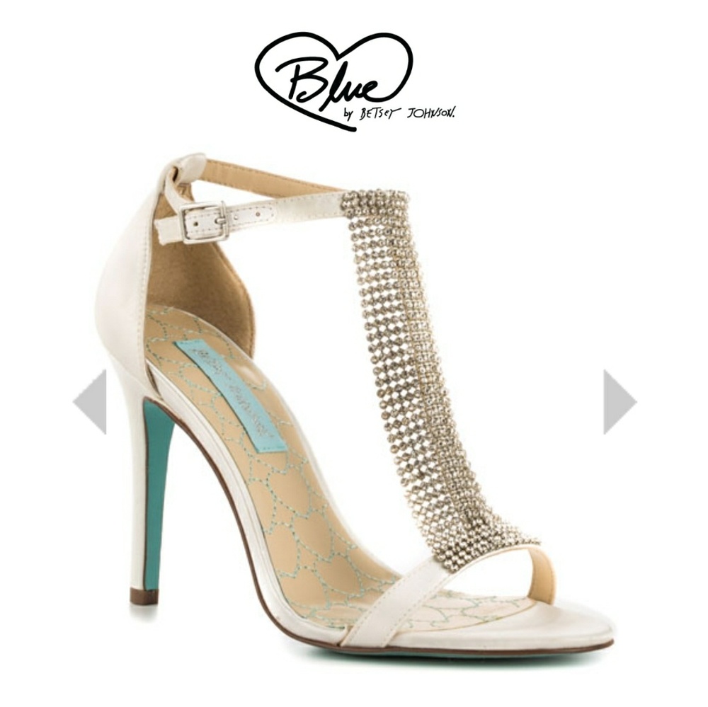 ❤SOLD❤ Betsey Johnson heels. Glamorous