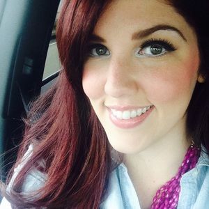 Meet your Posher, Janelle